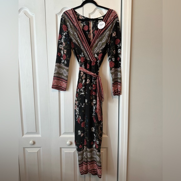 NWT boutique jumpsuit size medium - Picture 7 of 7